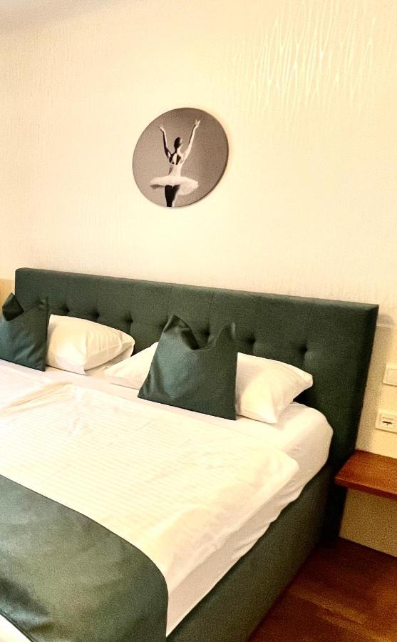 וינה Home Sweet Apartments - A Cozy Welcome מראה חיצוני תמונה